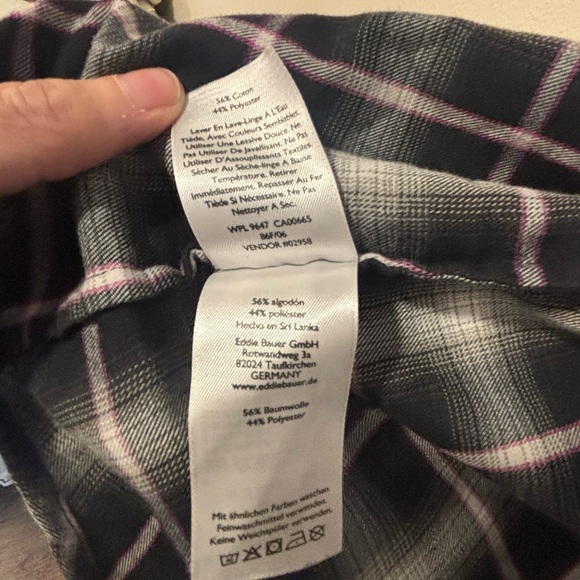 Eddie Bauer Shirt Womens Large Black and Pink Plaid Long Sleeve - Picture 6 of 6